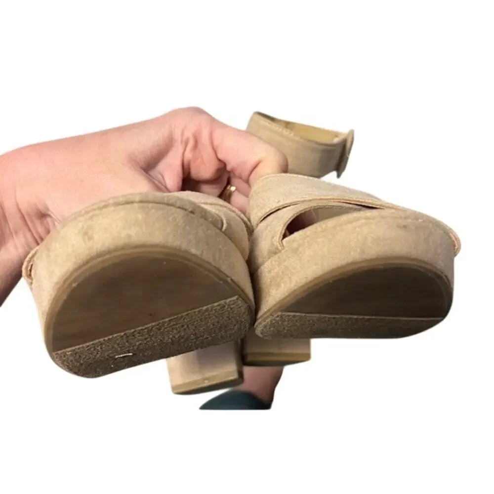 CL. by Laundry Tan Sueded Platform Block Heel Size 9 M